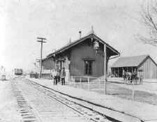 Sta-Central-Islip-c1895.jpg (35463 bytes)